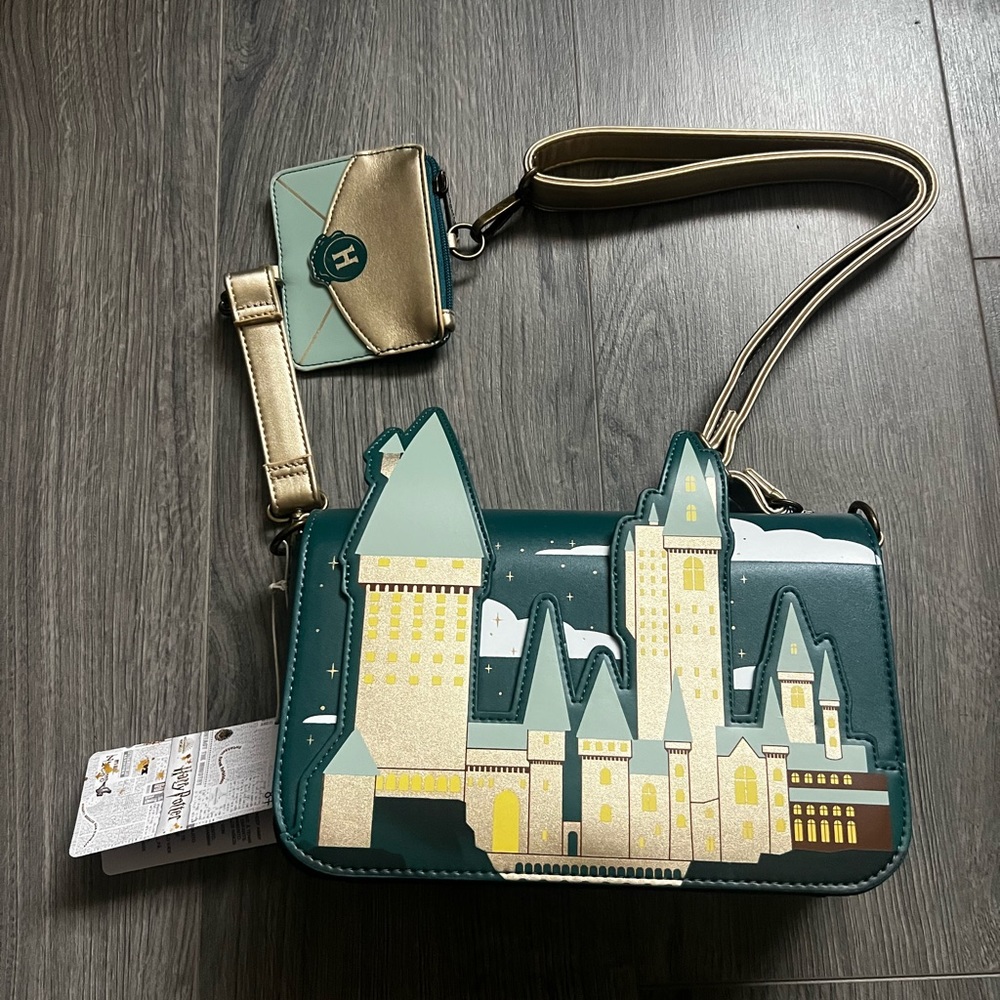 Hogwarts Harry Potter Loungefly